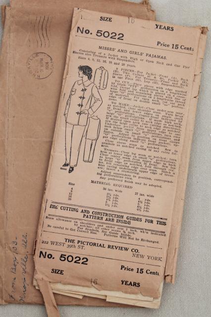 antique sewing pattern, 1920s vintage ladies size 16 pajamas, trousers & jacket w/ frog closures