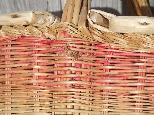 antique wicker basket w/ lid, vintage picnic hamper or sewing  basket