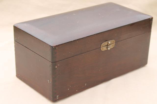 antique wood store display / salesman's sample case, finger jointed dovetailed wooden box