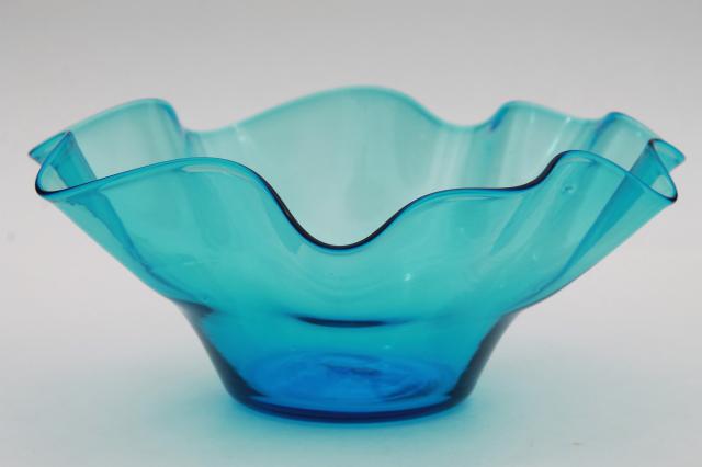 aqua ocean blue art glass bowl, hand blown Mexican glass, vintage Mexico souvenir