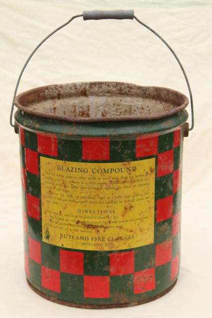big old metal bucket, Rutland red & green checkerboard plaid paint rustic vintage Christmas