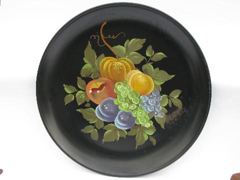 big round hand-painted tole tray, 1940s- 50s vintage, autumn fruit on black