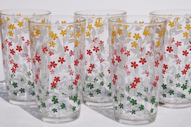 calico print vintage glass tumblers, swanky swig drinking glasses w/ all over flowers