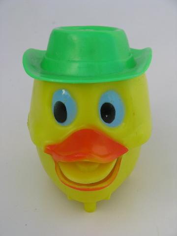 clacking quacking hard plastic vintage Easter wind-up duck toy