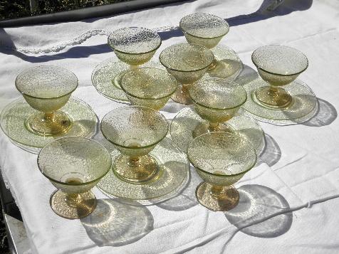 cracky crackle pattern pressed glass sherbets, vintage depression glass