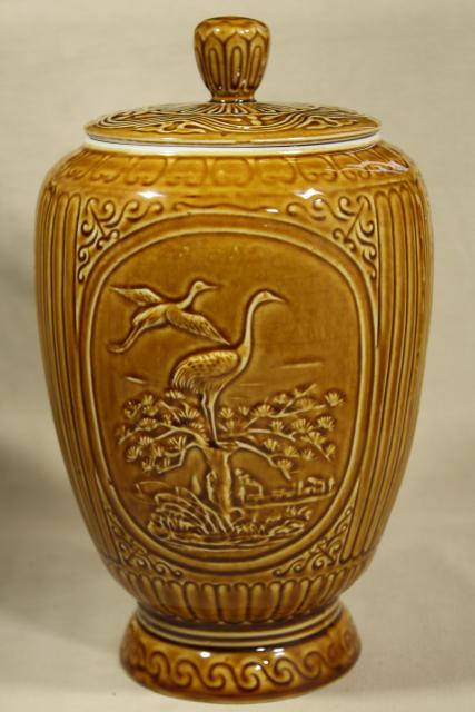 cultural revolution vintage 1970s China ceramic ginger jar or urn w/ giant pandas