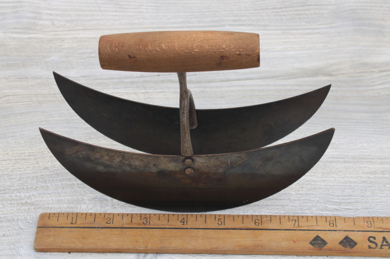 double blade rocking chopper, crescent shape chopping knife w/ old wood handle, primitive antique kitchen tool