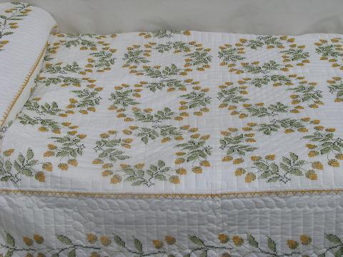 embroidered acorns, vintage album quilt cotton bedspread coverlet