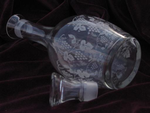 etched grapes glass vintage wine bottle decanter, ground glass stopper