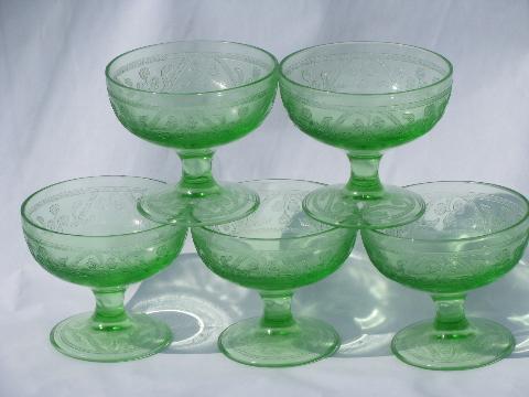 green cloverleaf clover pattern depression glass, vintage sherbet dishes
