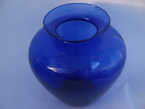 hand-blown swirled cobalt blue glass, big amphora urn vase, vintage Italy