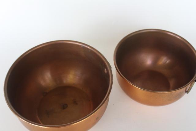heavy old solid copper mixing bowls, nesting bowl set w/ brass rings for wall hanging