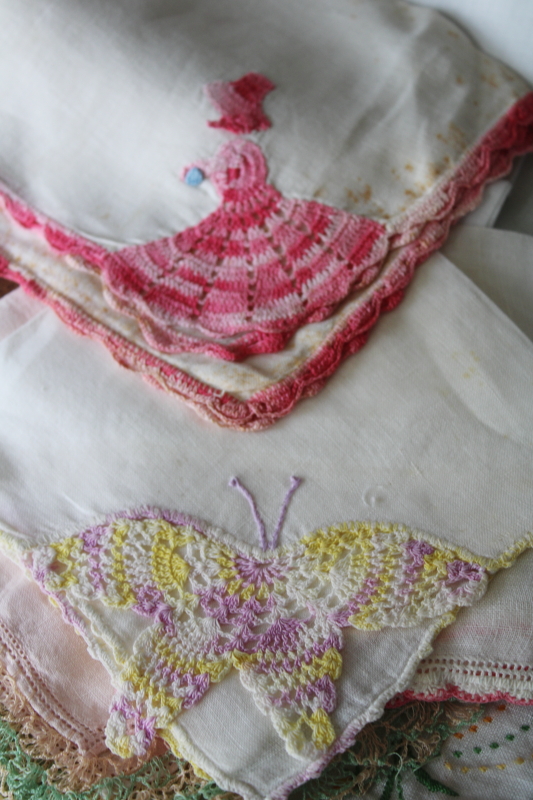 huge lot vintage hankies w/ handmade crochet lace edgings, colorful cotton  linen handkerchiefs