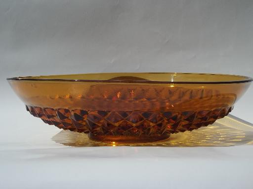 large salad bowl, vintage Indiana amber diamond point pattern glass