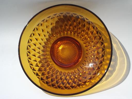 large salad bowl, vintage Indiana amber diamond point pattern glass