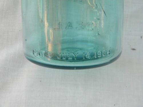 lot 4 vintage aqua blue Ball Ideal mason jars/canisters, lightning lids