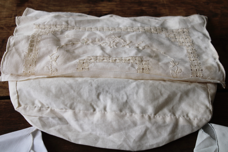 lot vintage embroidered bread basket liners, cover cloth for dinner rolls, bun warmer