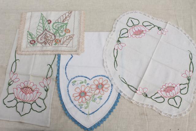 lot vintage embroidered linens, towels, runners & dresser scarves w/ embroidery & crochet lace