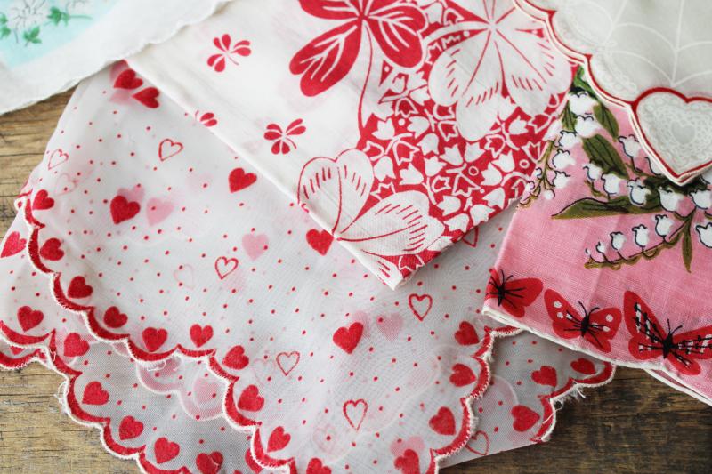 lot vintage hankies, printed cotton Valentine hearts handkerchiefs, embroidered hankies