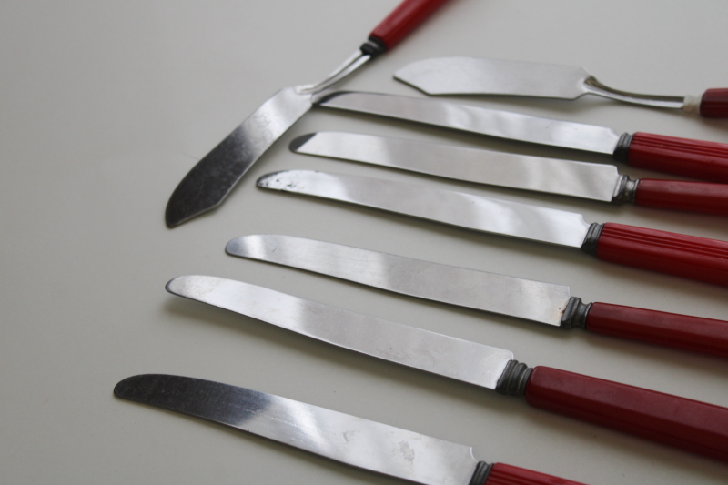 lot vintage red bakelite knives, forks, spoons mismatched pieces instant collection
