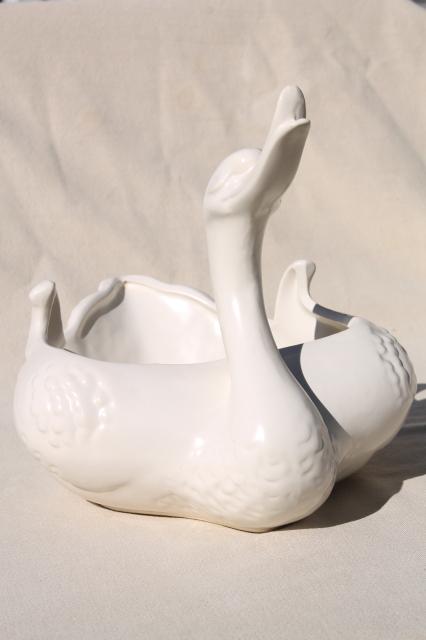mid-century mod vintage Hull pottery matte white swans, coy duck faced swan family!