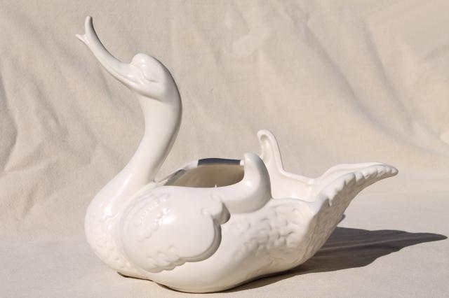 mid-century mod vintage Hull pottery matte white swans, coy duck faced swan family!