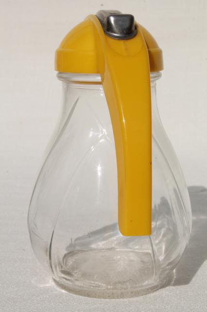mid-century vintage Federal Tool syrup pitcher w/ sunny yellow plastic lid 