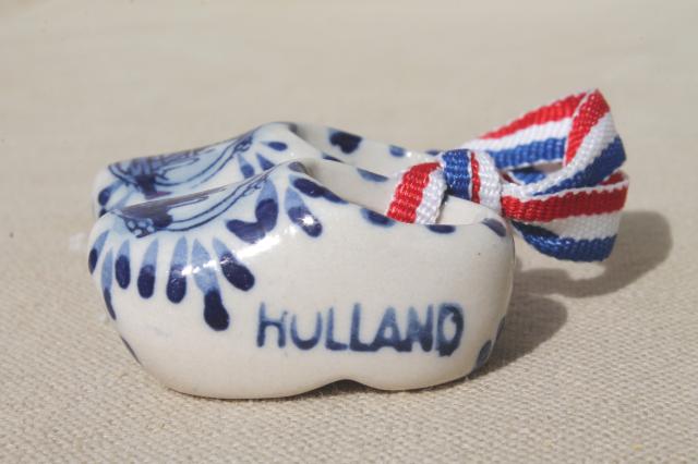 miniature blue & white Delft painted china Dutch shoes clogs, Holland souvenir ornaments