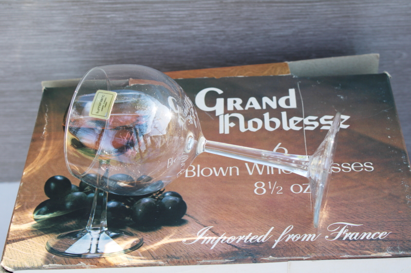 new in box vintage balloon wine glasses, hand blown French crystal stemware Luminarc label