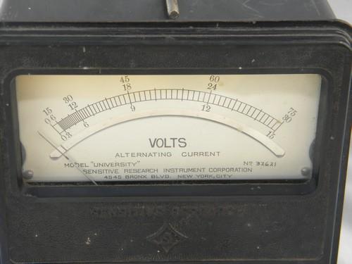 old early electric vintage AC voltmeter w/ panel mount bakelite case