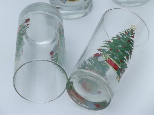 old fashioned Christmas tree  w/ toys glass tumblers, vintage holiday glasses