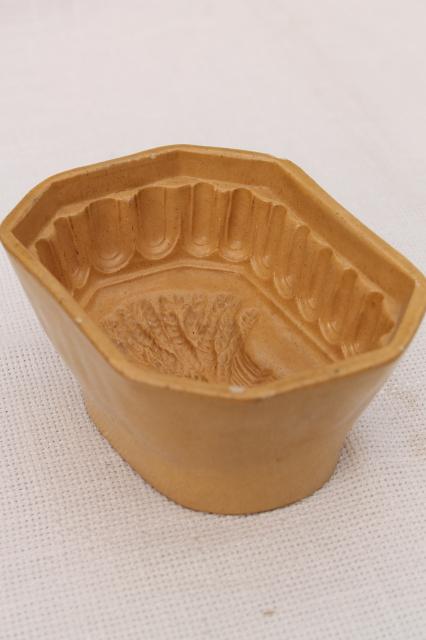 old wheat sheaf pattern yellow ware stoneware food mold for jelly, blancmange or pudding