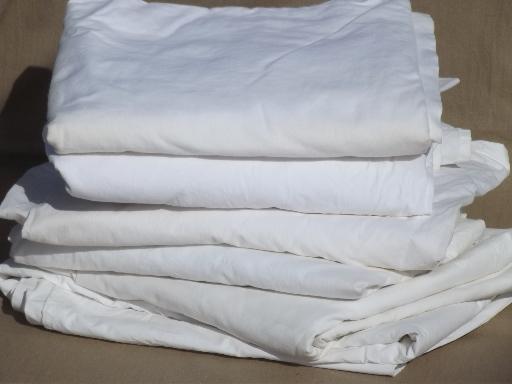 old-fashioned plain white cotton flat bed sheets & flannel sheet blankets, vintage linens lot