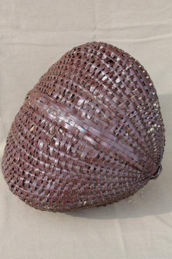 primitive vintage buttocks basket w/ old brown paint, large egg basket or gathering basket
