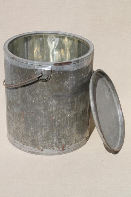 primitive vintage zinc tin bucket, old metal lunch pail w/ wire bail handle & lid