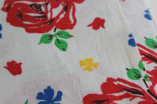 red roses print cotton feed sack, 40s 50s vintage feedsack fabric for sewing projects