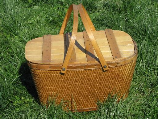 retro 40s 50s vintage picnic hamper, basket w/ original Red-Man label