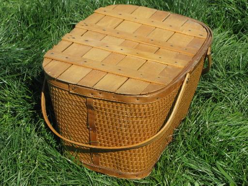 retro 40s 50s vintage picnic hamper, basket w/ original Red-Man label