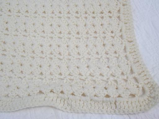 retro crochet afghan blanket or bedspread, soft and thick aran ivory yarn