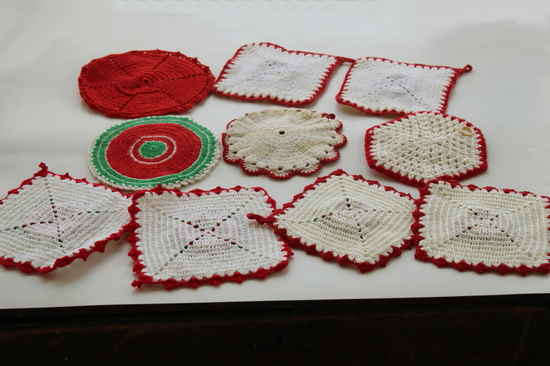 retro vintage crochet potholders lot, red w/ green pot holders handmade crocheted cotton