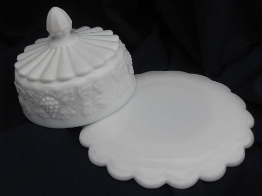 round covered butter plate dish, Westmoreland paneled grape milk glass