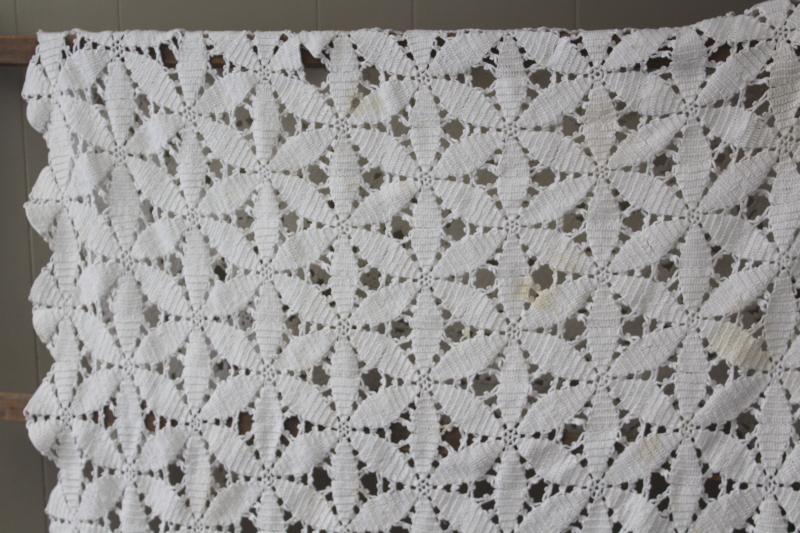 shabby cottage chic vintage crochet bedspread, white cotton lace spread w/ star pattern
