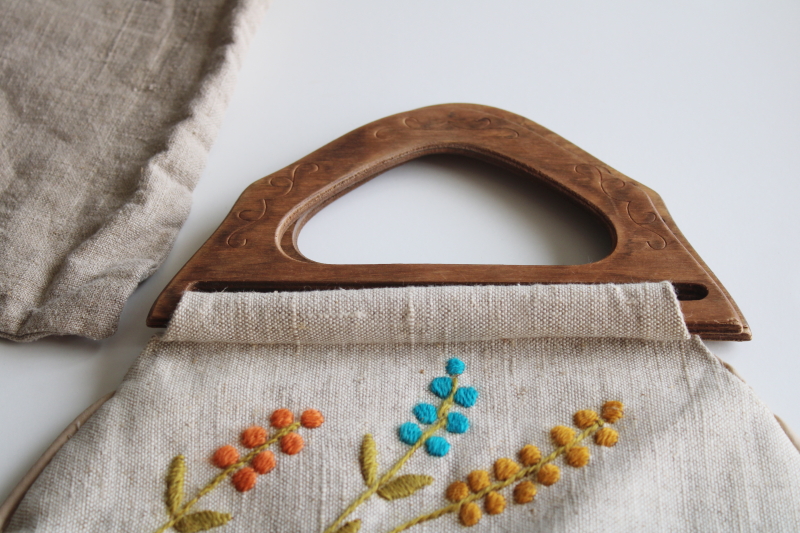 simple flax linen handbags w/ crewel wool embroidery, 70s vintage boho handcrafted lagenlook