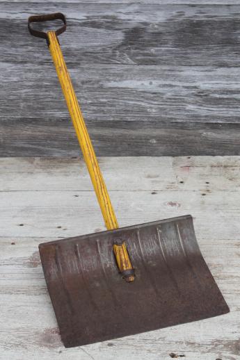 small child's snow shovel, vintage metal shovel w/ wood handle, nice old Christmas decoration