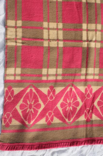 soft plush vintage cotton rayon camp blanket w/ original Beacon paper label