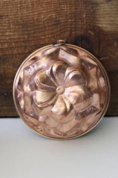 tarnished vintage copper jelly jello mold, old antique baking pan farmhouse kitchen