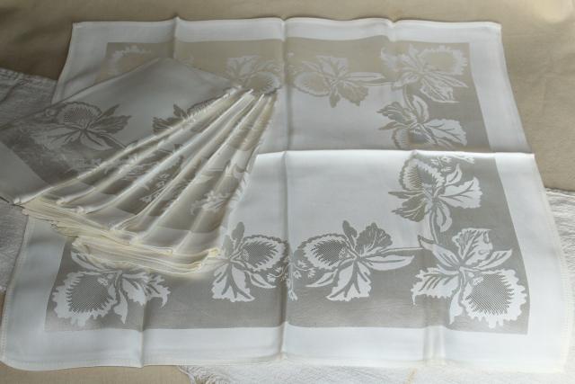 unused vintage damask tablecloth & dinner napkins, silky rayon w/ beautiful sheen