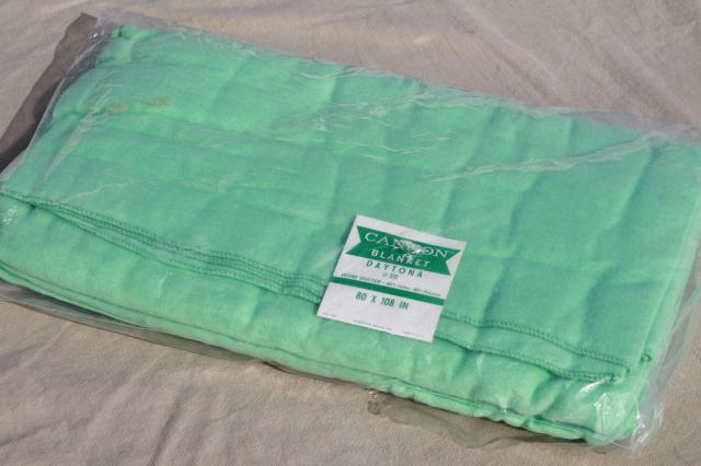 unused vintage mint green cotton / poly blanket in original Cannon label package