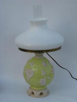vintage Alacite Aladdin electric lamp w/lighted base