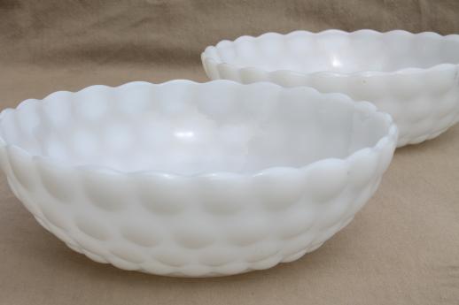 Vintage Anchor Hocking Bubble Pattern Milk Glass Bowls Salad Serving Bowl Set